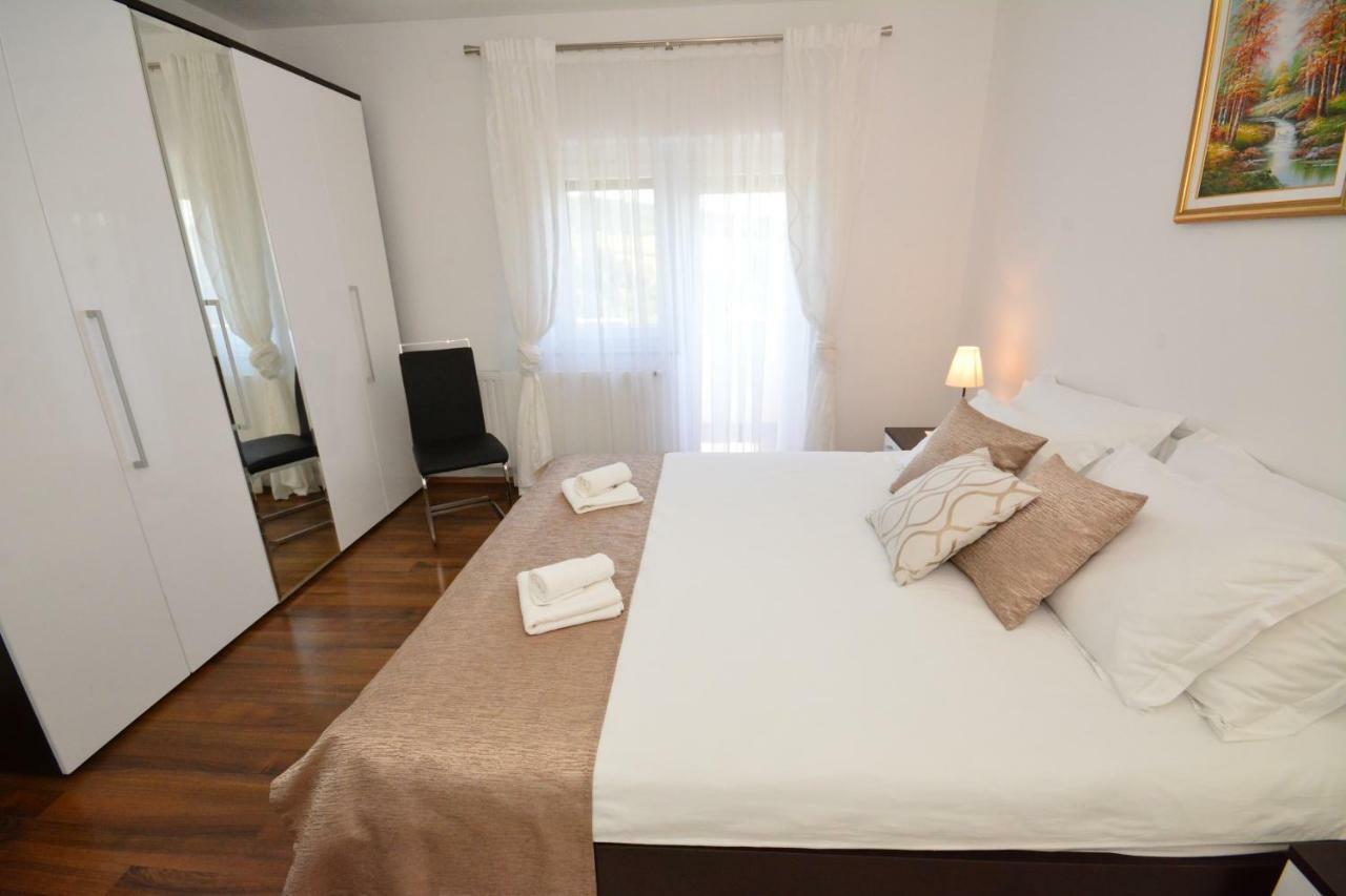 Apartman Viktoria Раковица Екстер'єр фото