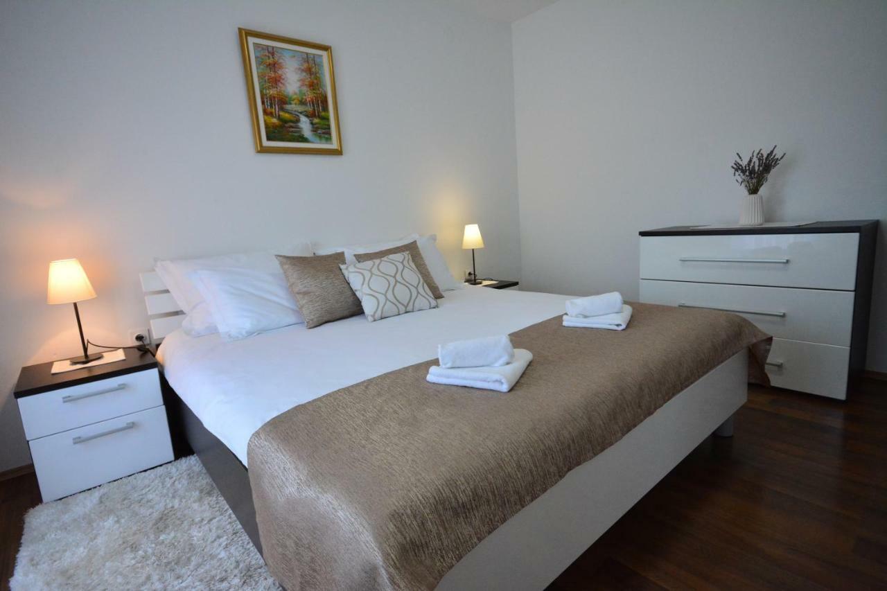 Apartman Viktoria Раковица Екстер'єр фото