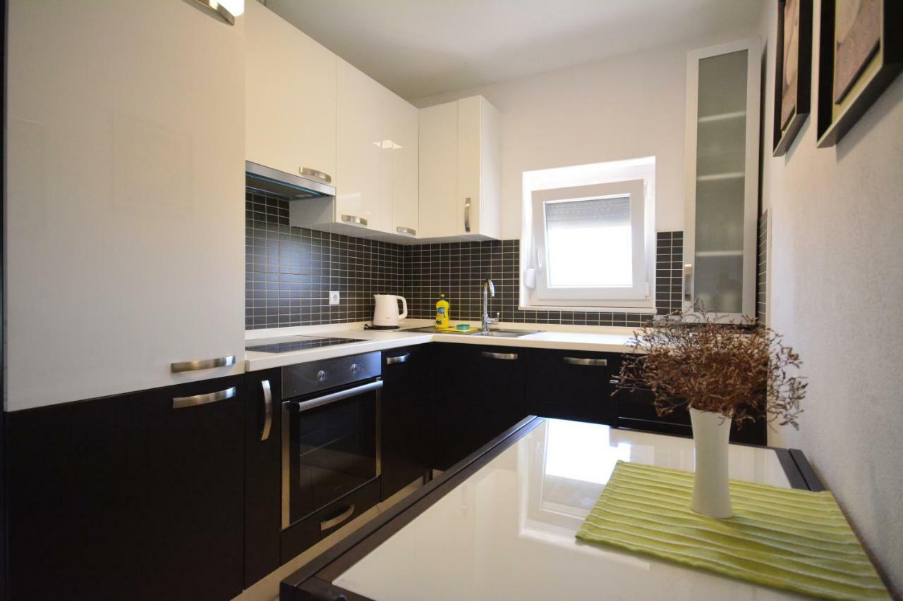 Apartman Viktoria Раковица Екстер'єр фото